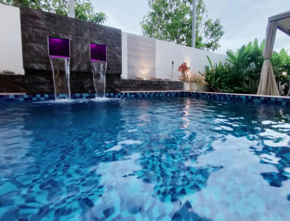 Spring Fields Homestay By Sizma Semenyih Luaran gambar