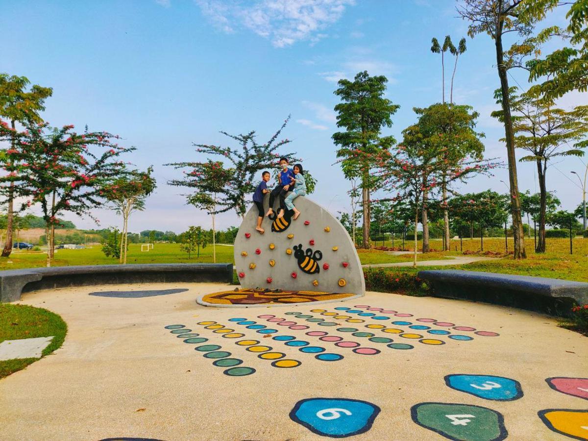 Spring Fields Homestay By Sizma Semenyih Luaran gambar